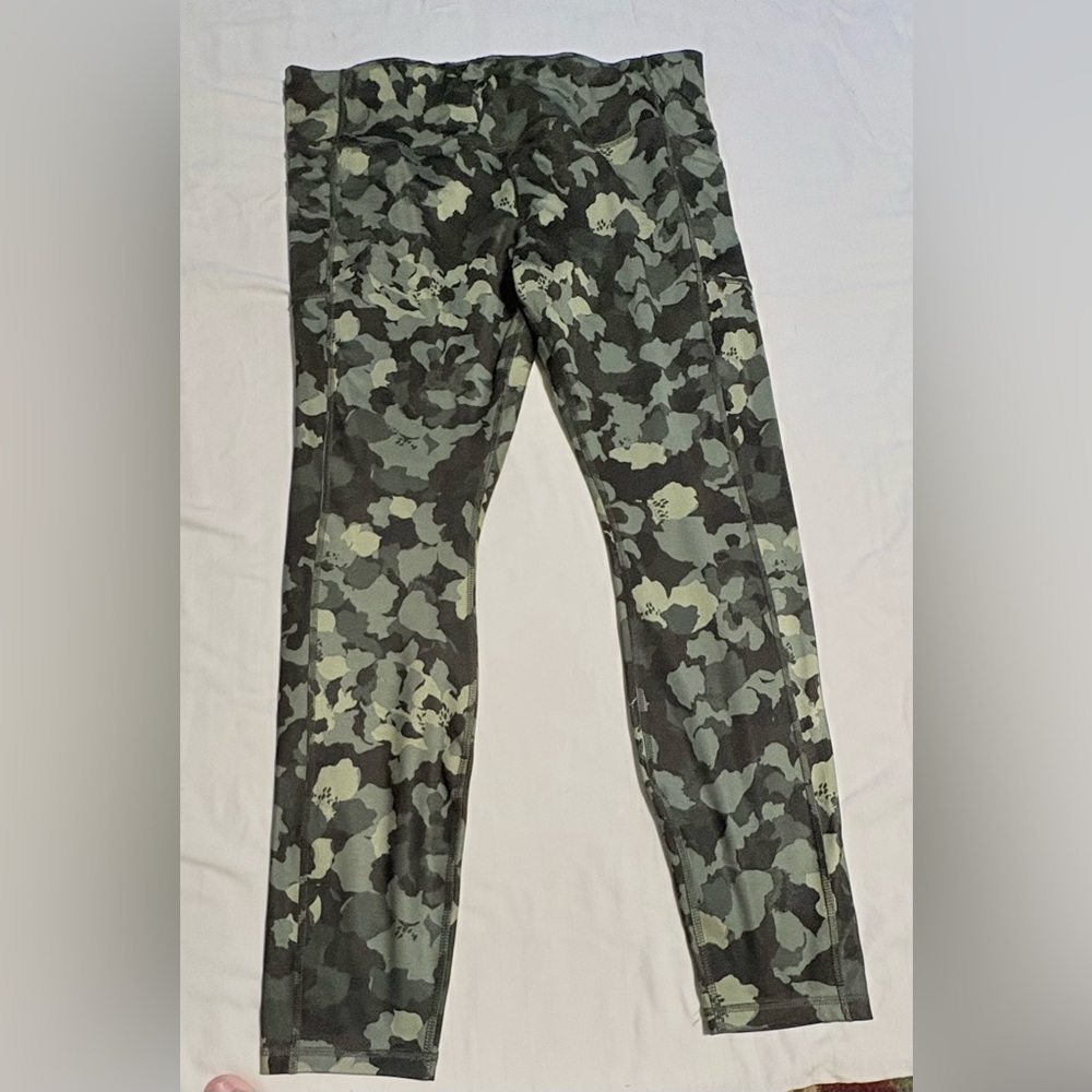 Avia Camouflage Leggings - Green and Black